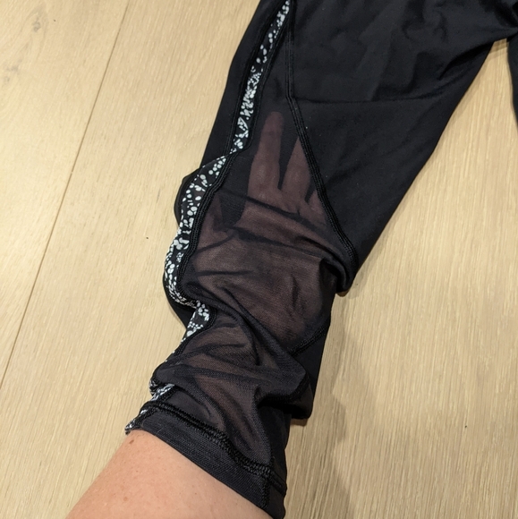 Black cropped leggings - Picture 3 of 6